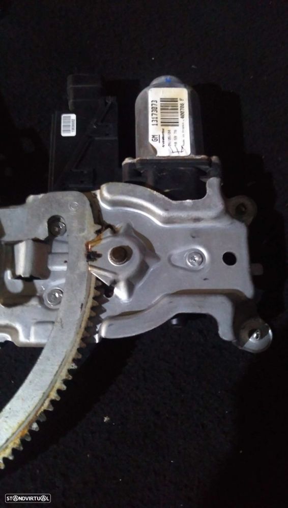 Motor Do Elevador Porta F.E Opel Corsa C (X01) - 2