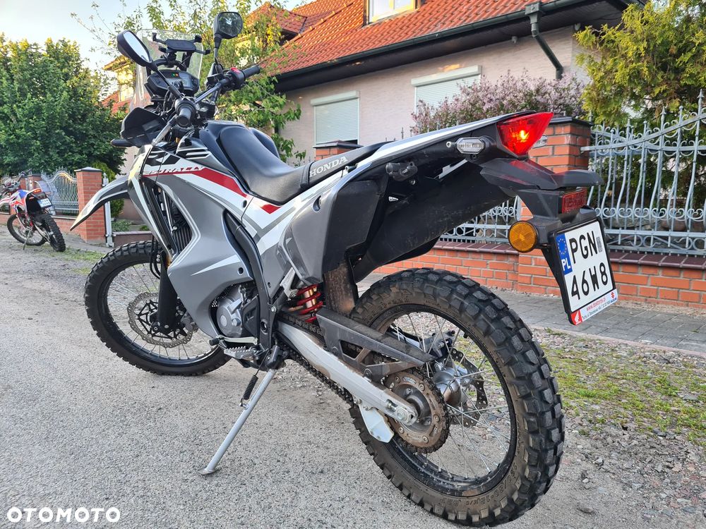 Honda CRF - 4