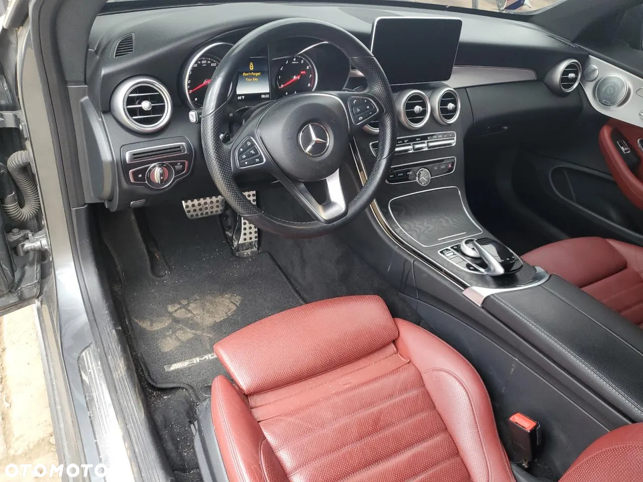 Mercedes-Benz Klasa C 300 9G-TRONIC - 8
