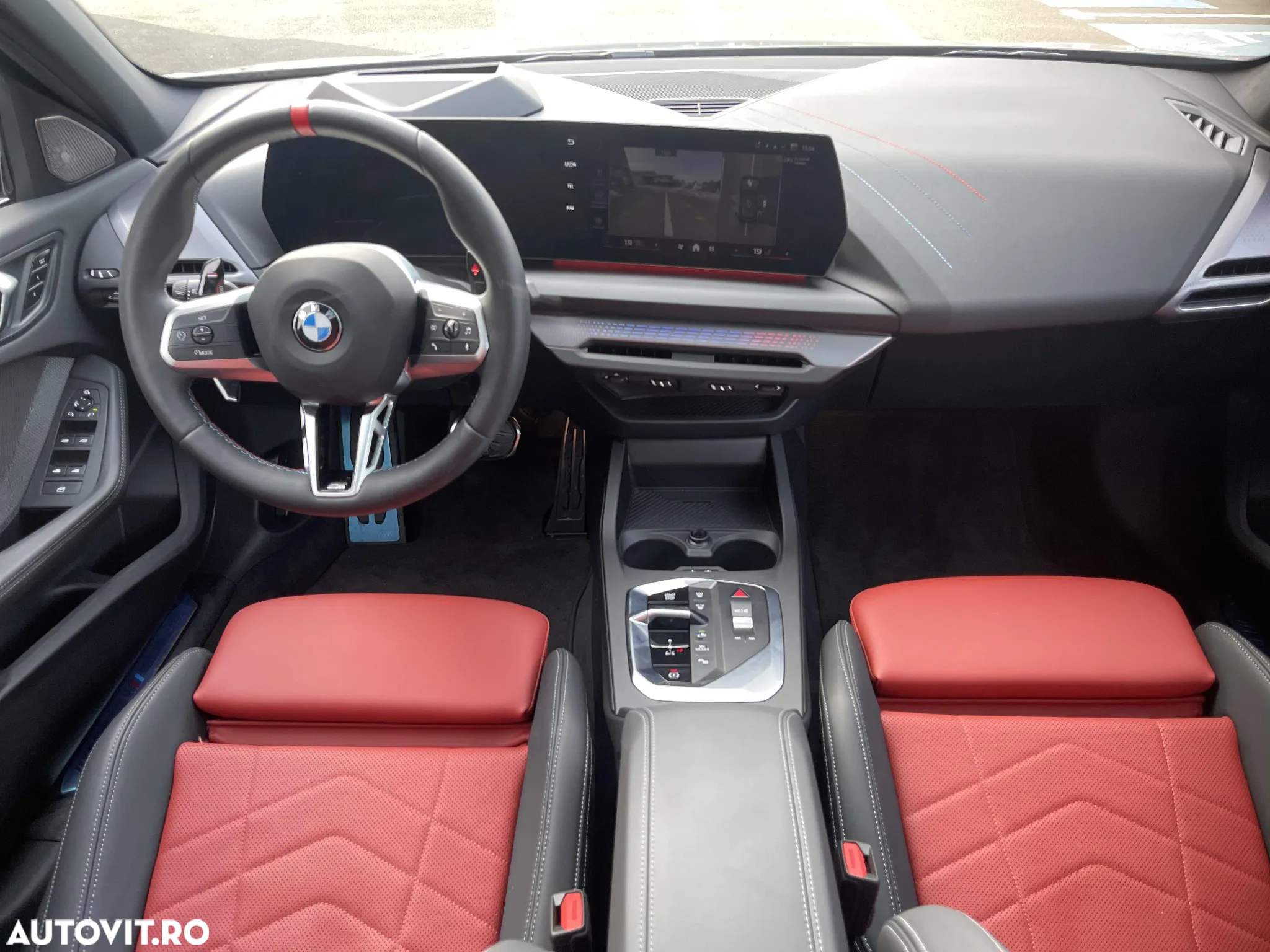 BMW M1 M135i xDrive AT - 10