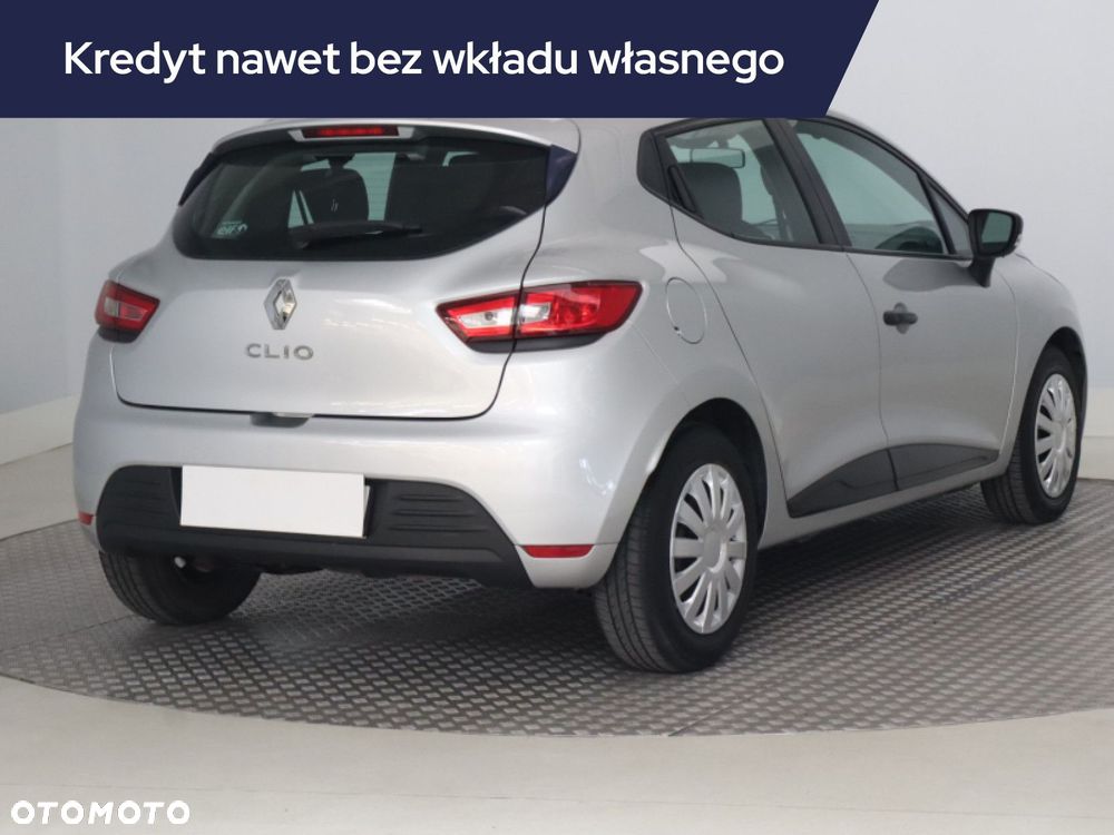 Renault Clio - 7