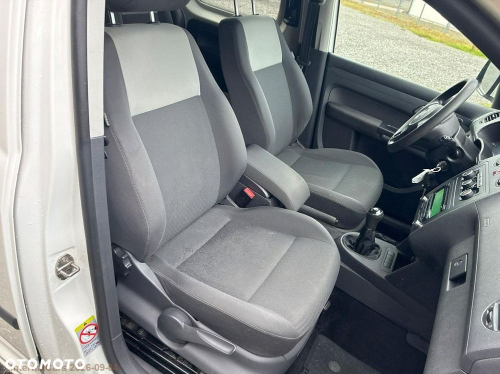 Volkswagen Caddy - 10