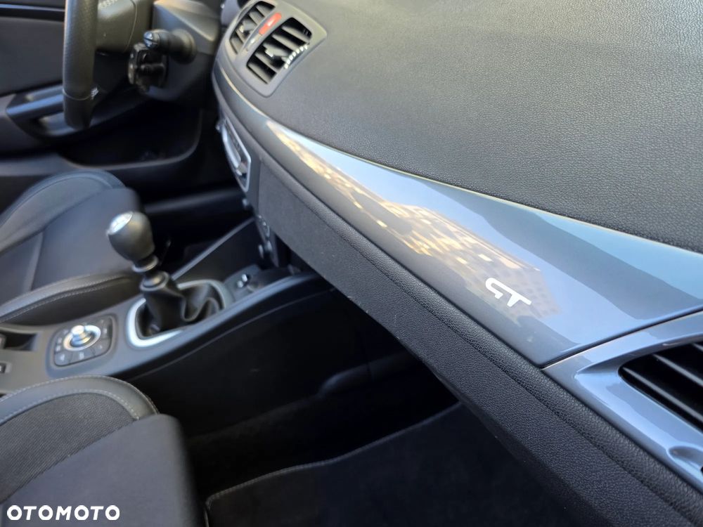 Renault Megane TCe 180 GT - 34