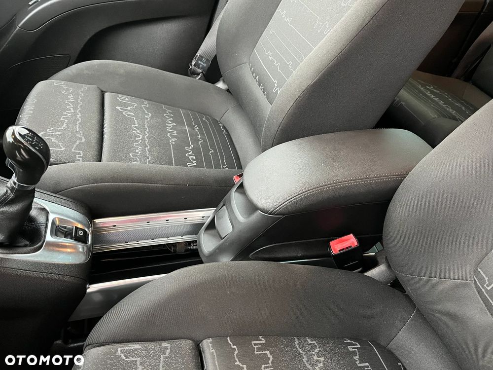 Opel Meriva 1.4 Essentia - 32