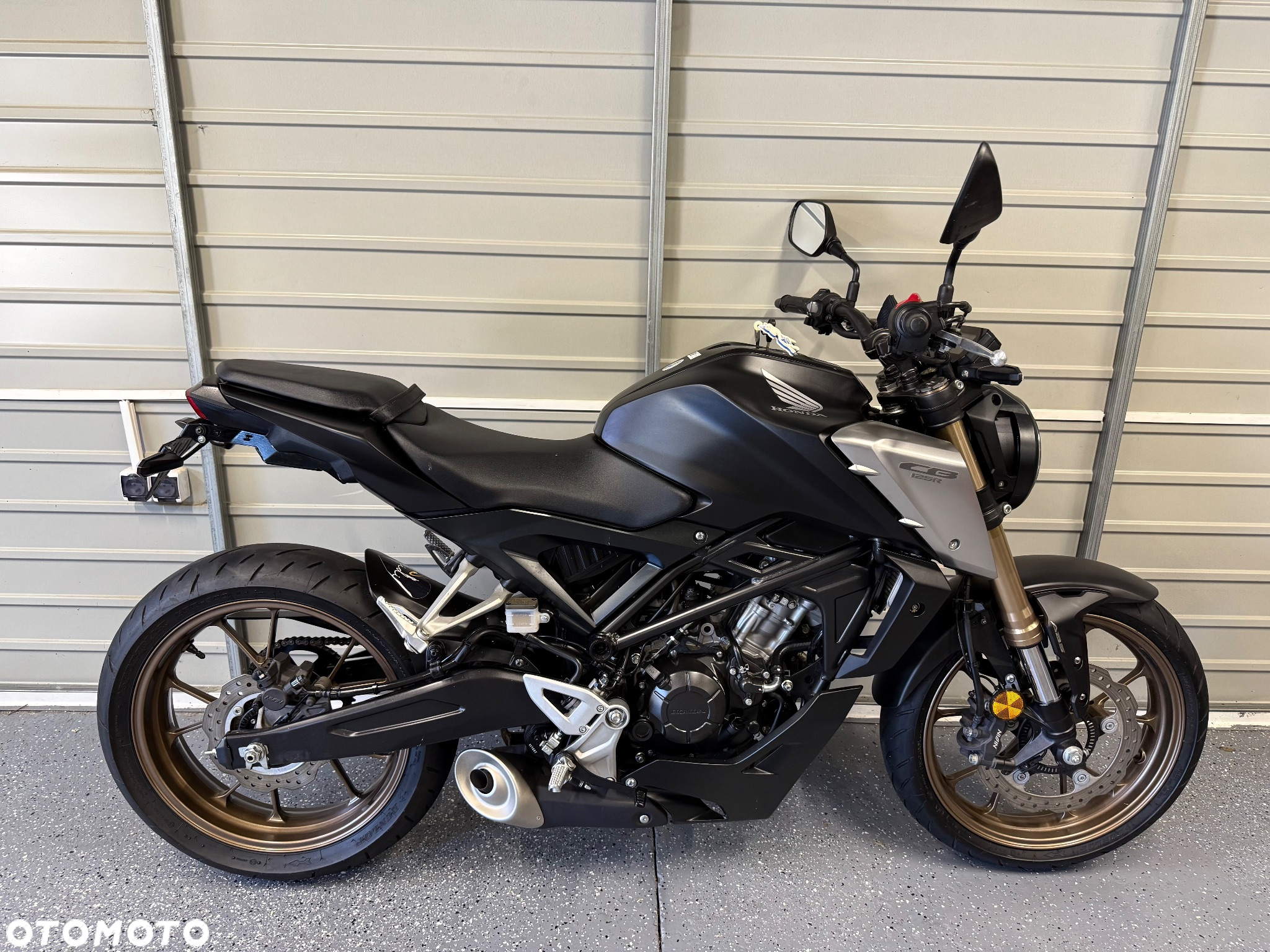 Honda CB - 2