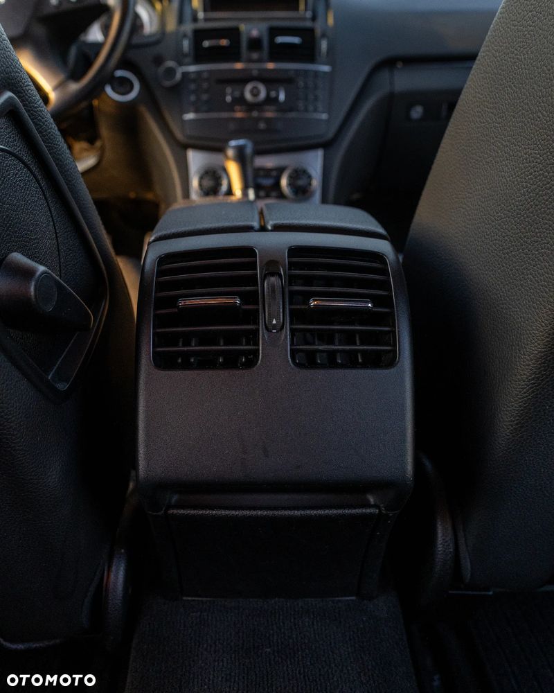 Mercedes-Benz Klasa C 200 Kompressor Avantgarde - 30