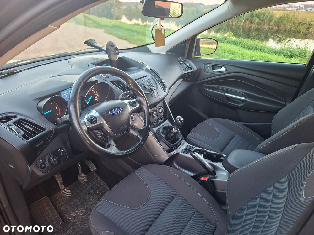 Ford Kuga - 7