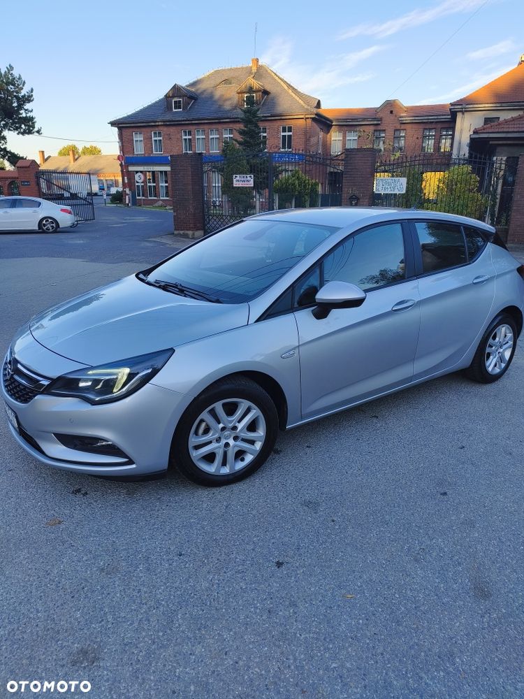 Opel Astra 2019 photo 4