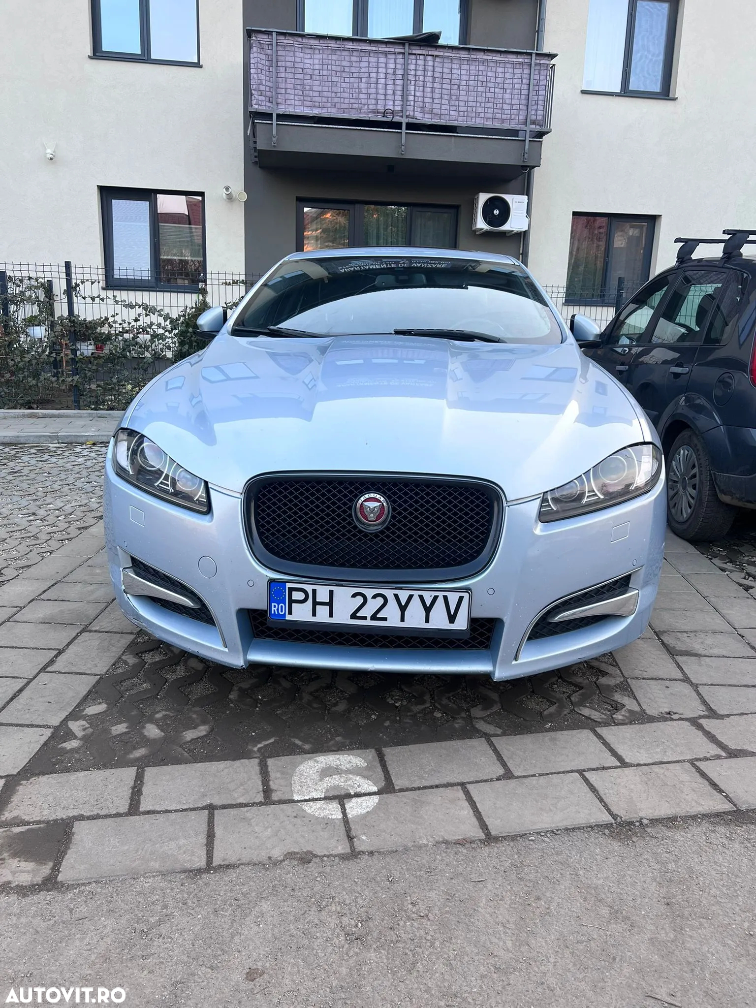 Jaguar XF - 13