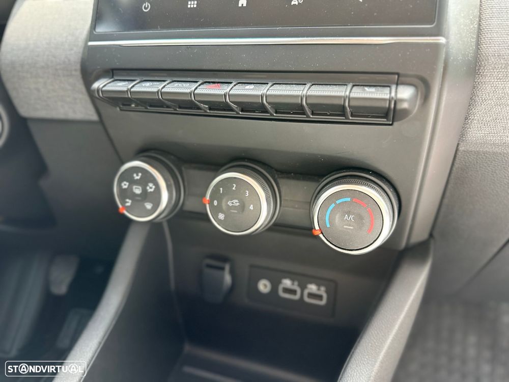 Renault Clio - 12