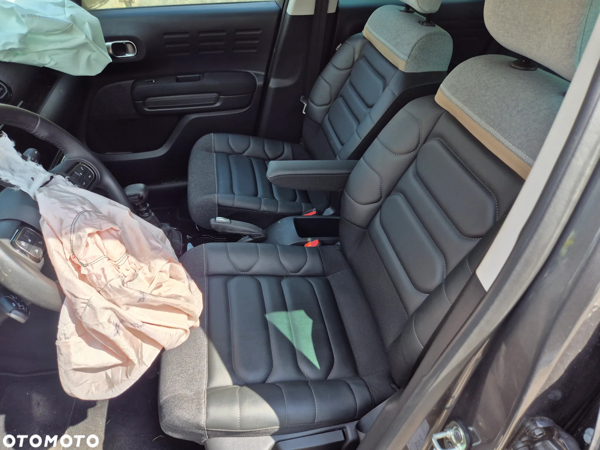 Citroën C3 Aircross 1.2 PureTech GPF Live S&S - 19