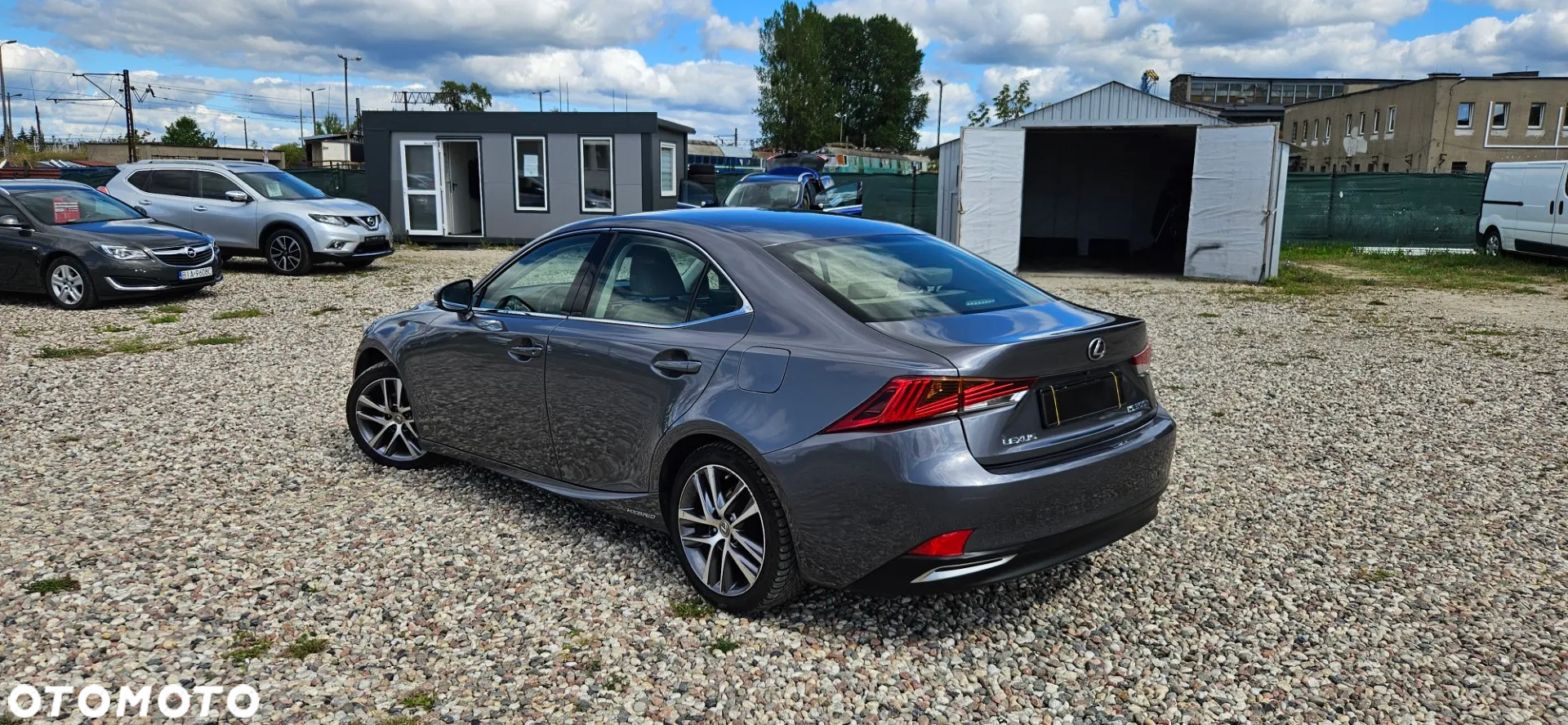 Lexus IS 300h Business Edition - 4