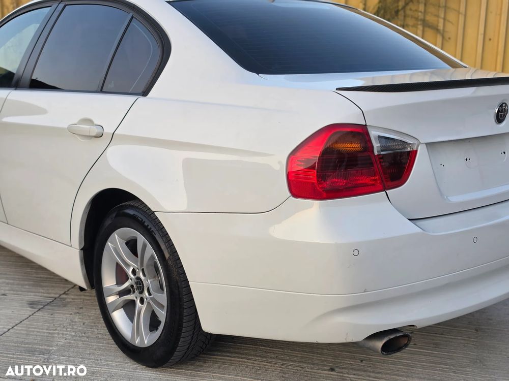 BMW Seria 3 318d DPF Edition Exclusive - 18
