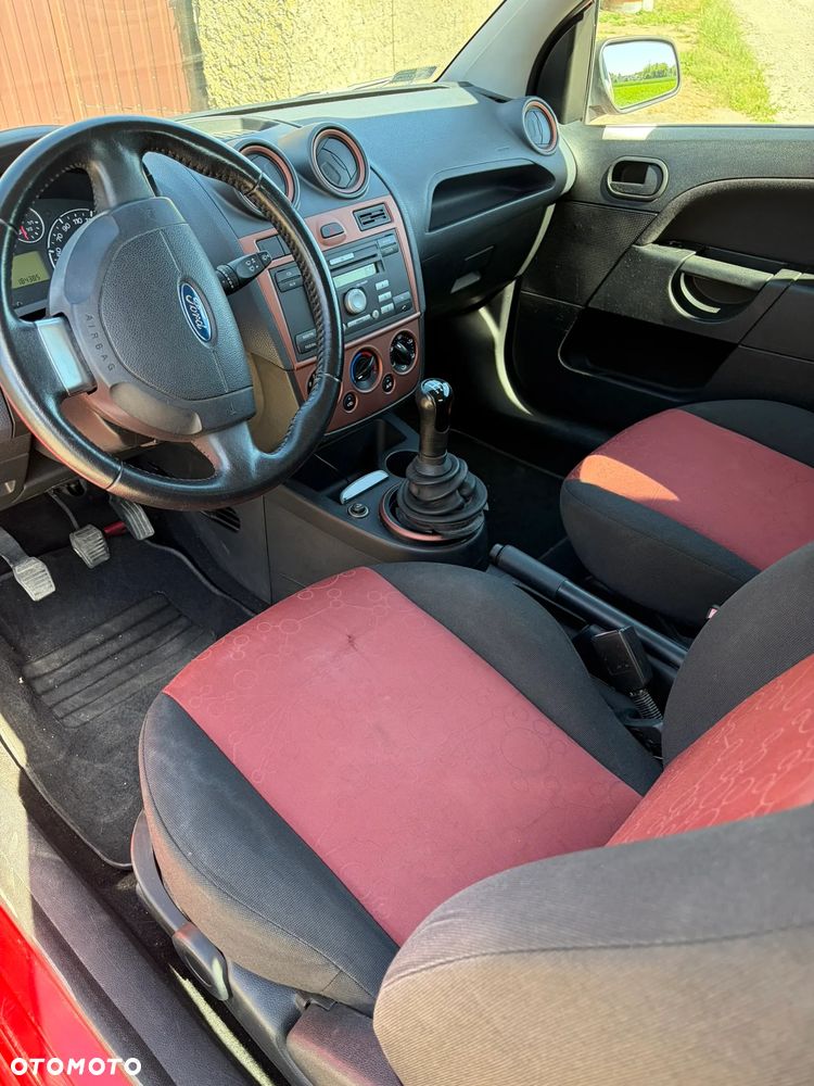 Ford Fiesta - 19
