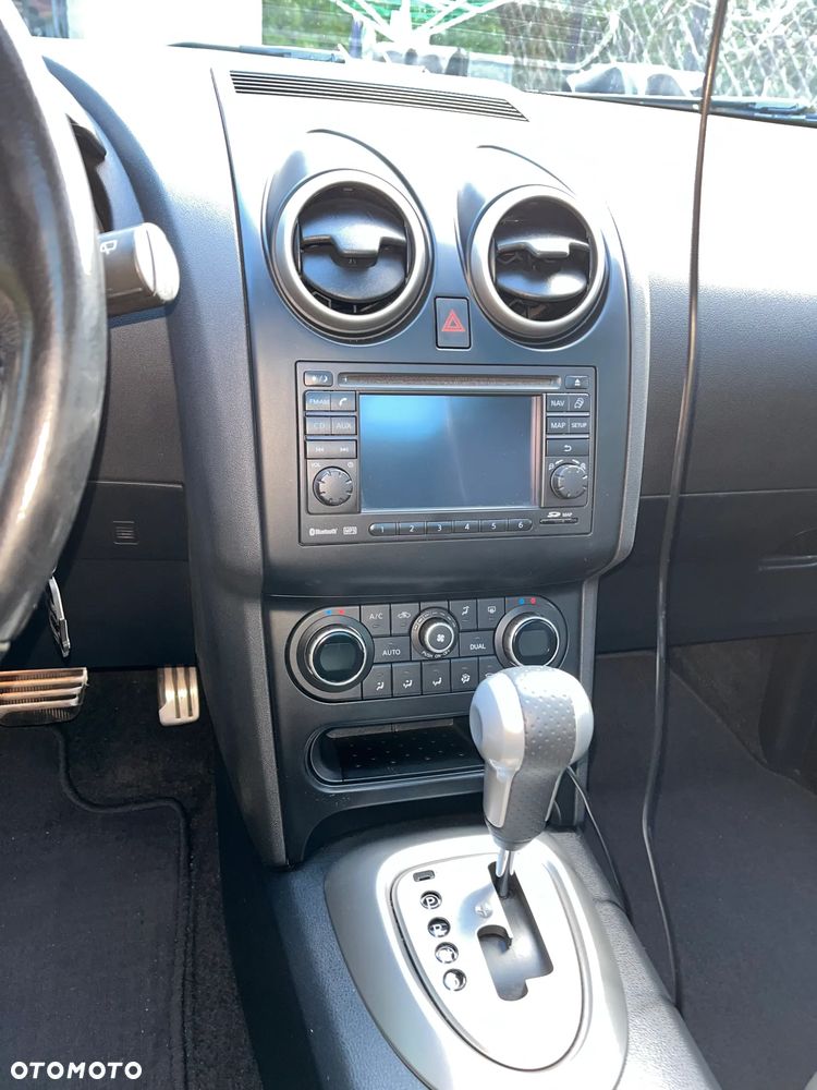 Nissan Qashqai 2.0 dCi 4x4 Tekna - 10