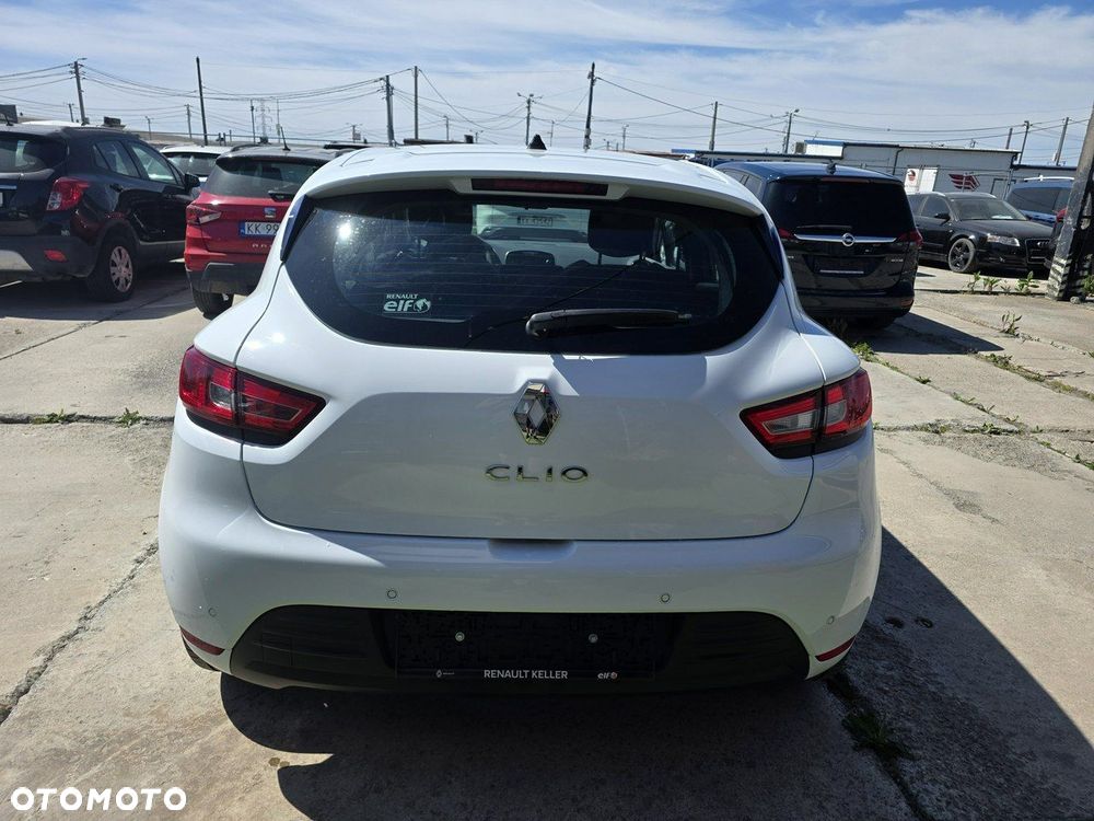Renault Clio - 6