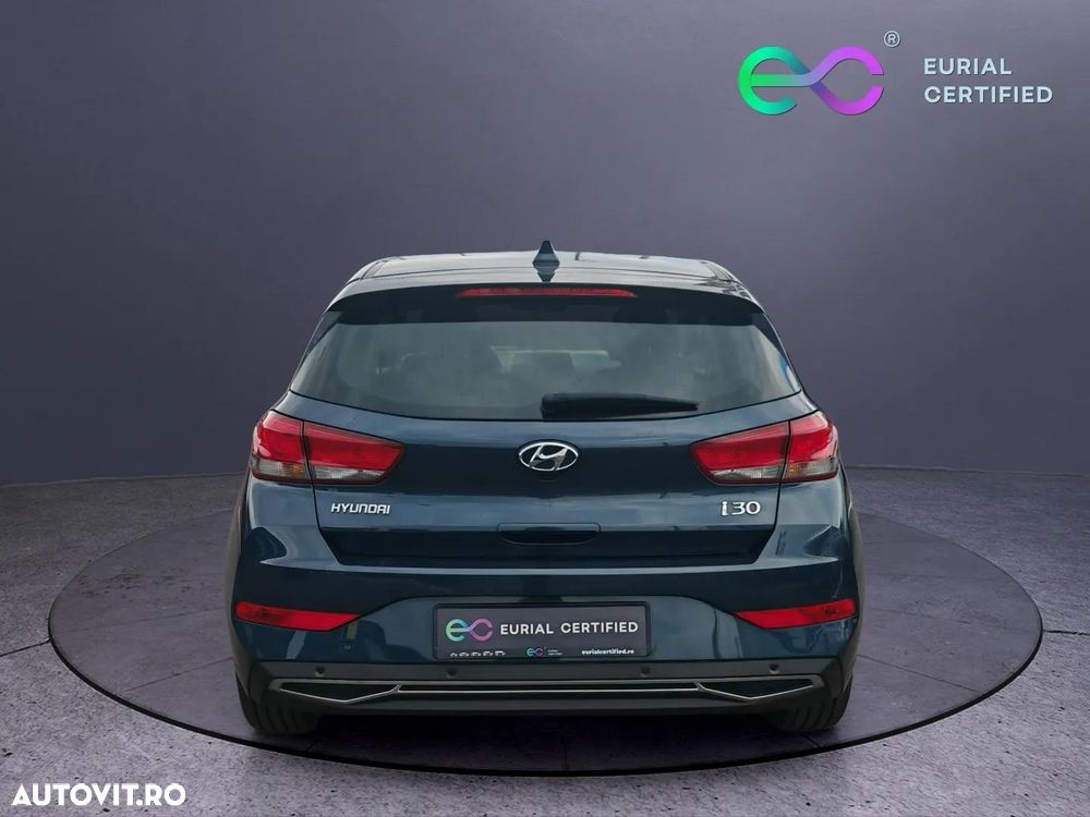 Hyundai i30 1.5 110CP M/T Highway - 6