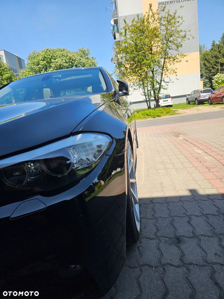 BMW Seria 5 528i - 16