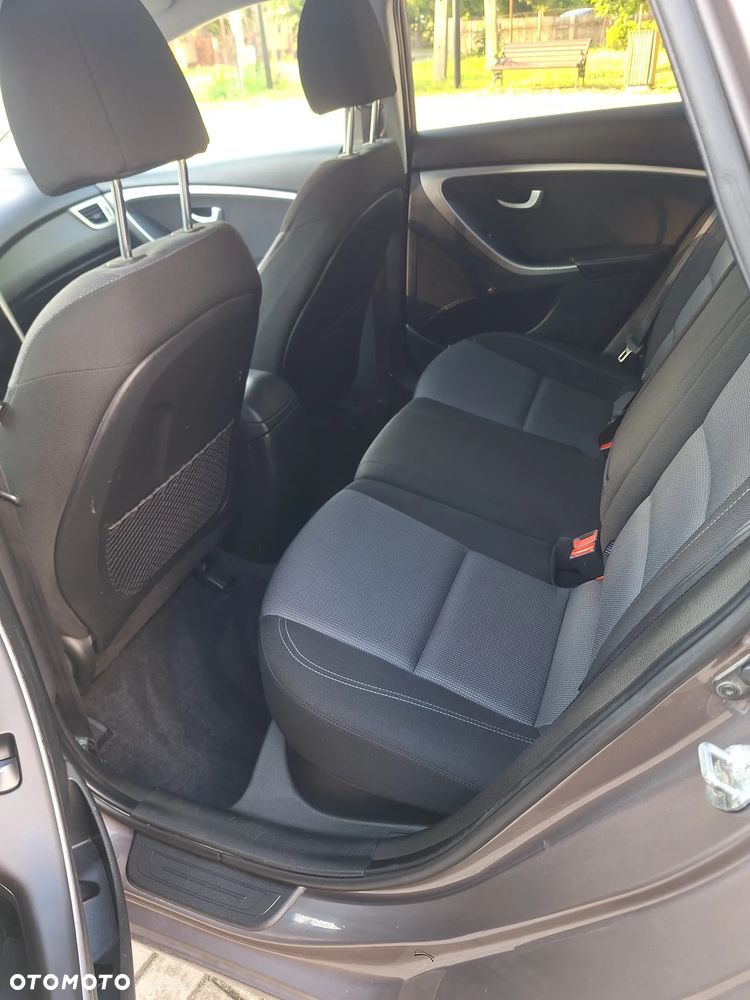 Hyundai i30 1.6 GDI Style - 10
