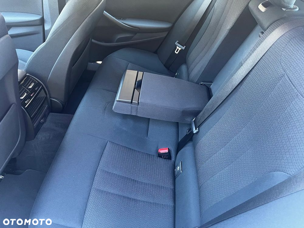 BMW Seria 5 - 14