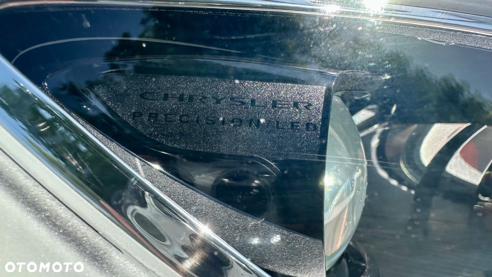 Chrysler Pacifica - 33