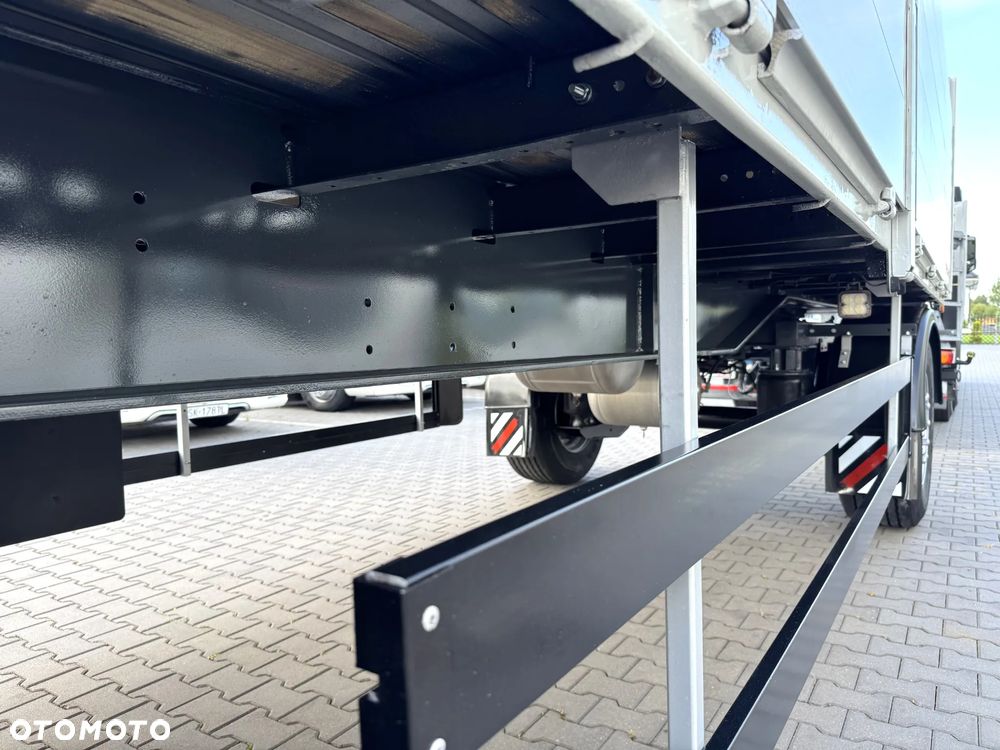 Schwarzmuller Przyczepa burtowa budowlanka 2017 r + Mercedes Actros 26.48 z HDS 2017 r - 35