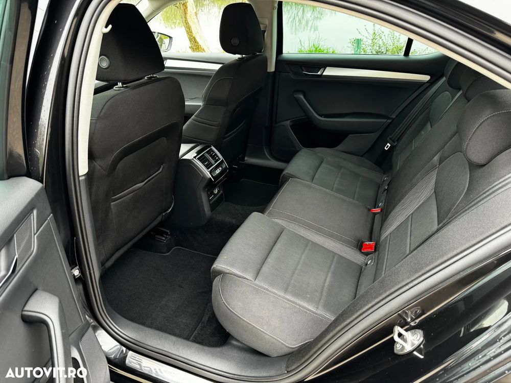 Skoda Superb 2.0 TDI DSG Active - 13