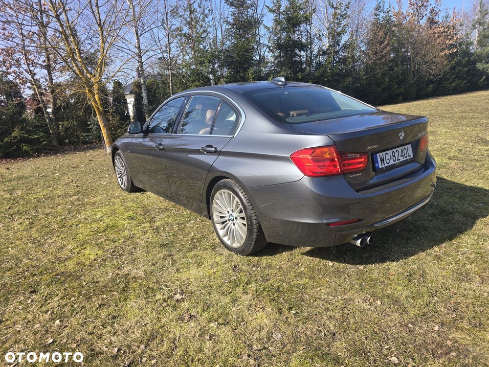 BMW Seria 3 328i Luxury Line - 2
