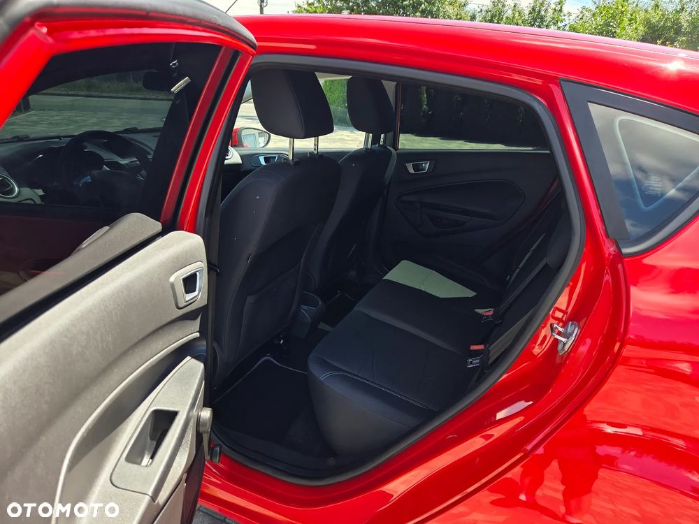 Ford Fiesta 1.25 Titanium - 32