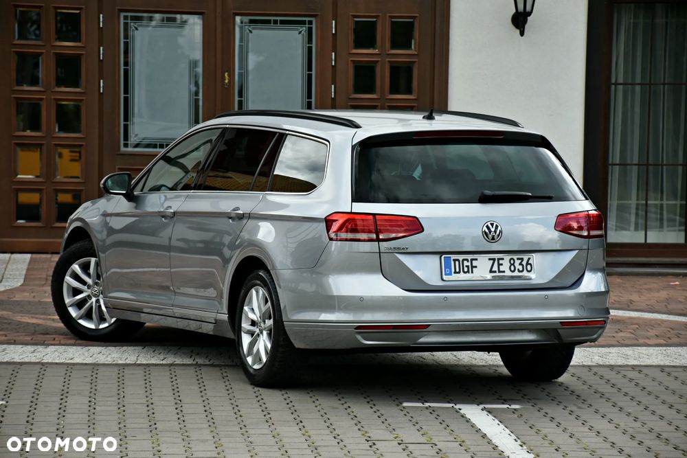 Volkswagen Passat 2.0 TDI SCR DSG Comfortline - 15
