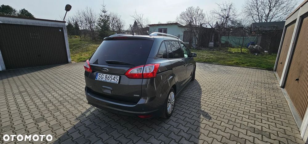 Ford Grand C-MAX - 4