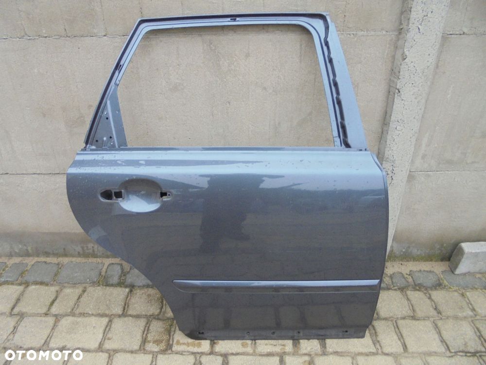 volvo v50 kombi - drzwi tylne prawe - 1