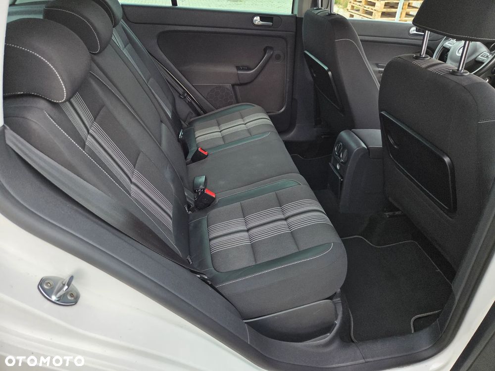 Volkswagen Golf Plus - 11