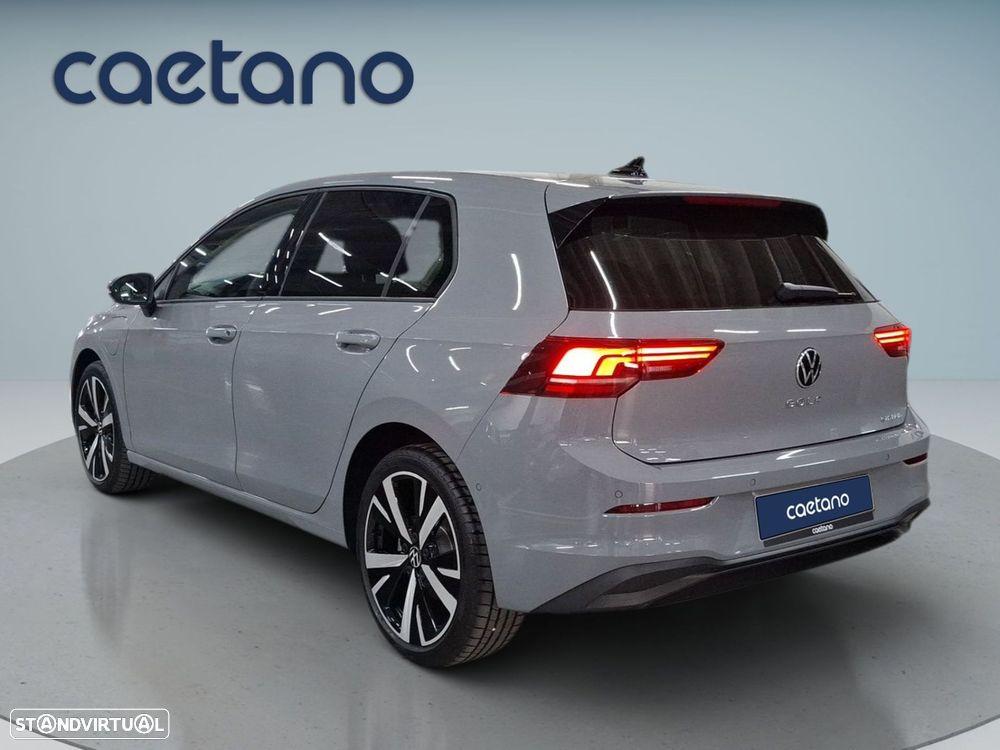 VW Golf 1.5 TSI e-Hybrid Sportline DSG - 6