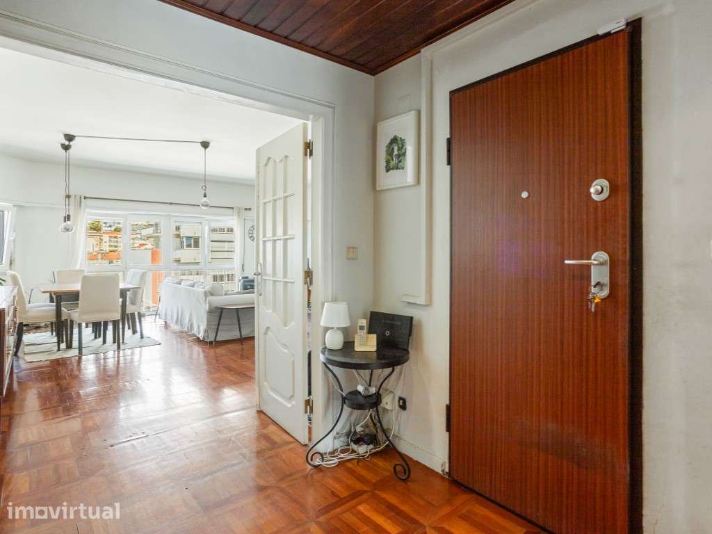 Excelente Apartamento T4 em MIraflores - Grande imagem: 5/38