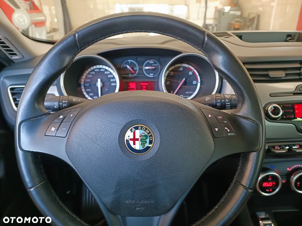 Alfa Romeo Giulietta 2.0 JTDM 16V TCT Turismo - 16