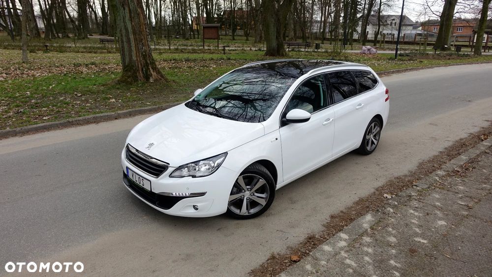 Peugeot 308 - 1