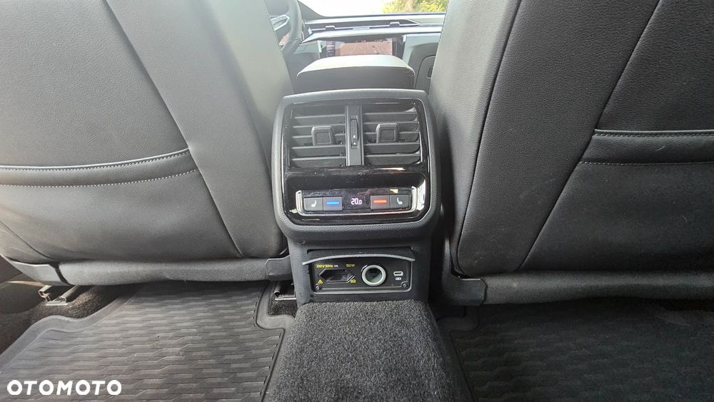 Volkswagen Arteon 2.0 TDI R-Line DSG - 9