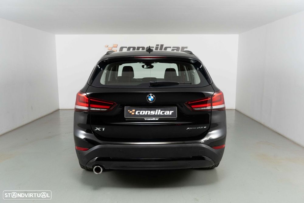 BMW X1 25 e xDrive Corporate Edition - 5