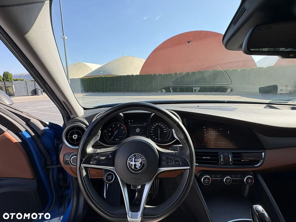 Alfa Romeo Giulia 2.0 Turbo Veloce Q4 - 12