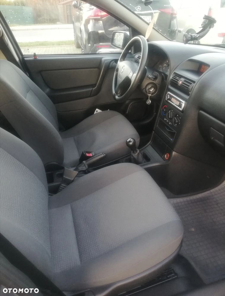 Opel Astra - 8