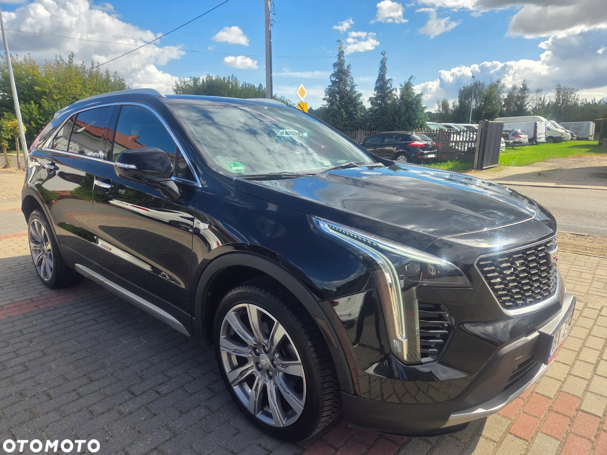 Cadillac XT4 350T AWD Premium Luxury - 3