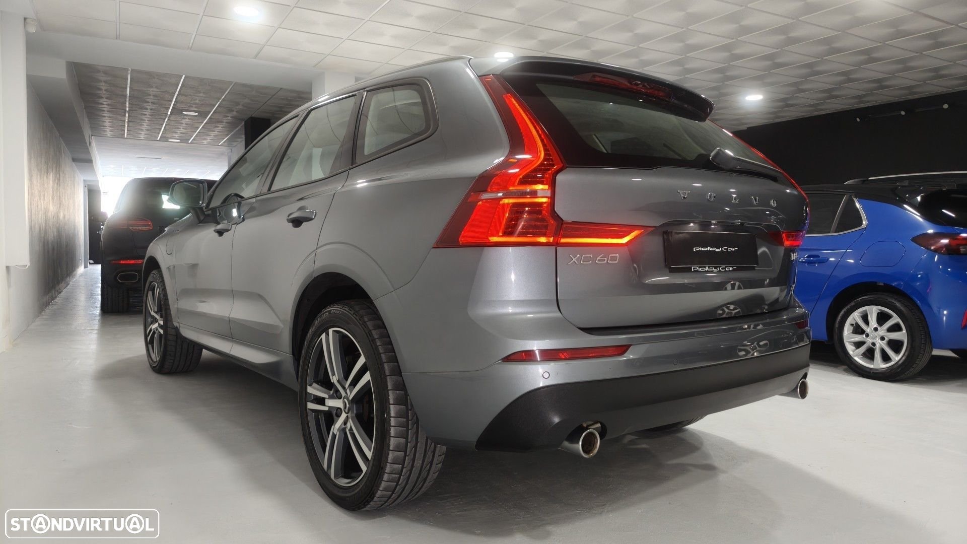 Volvo XC 60 2.0 T8 PHEV Momentum Plus AWD - 6