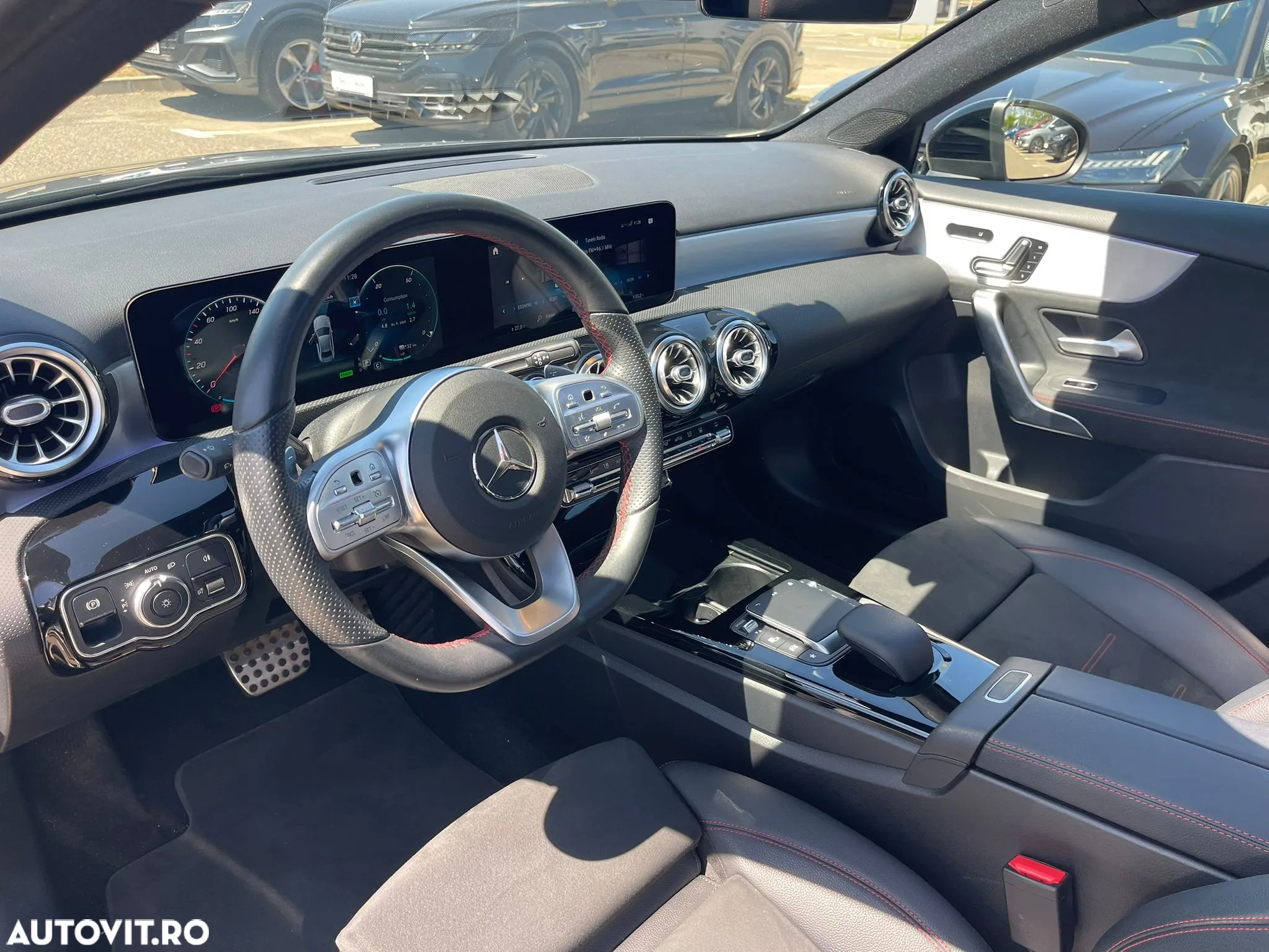 Mercedes-Benz A 250 e 8G-DCT AMG Line - 11