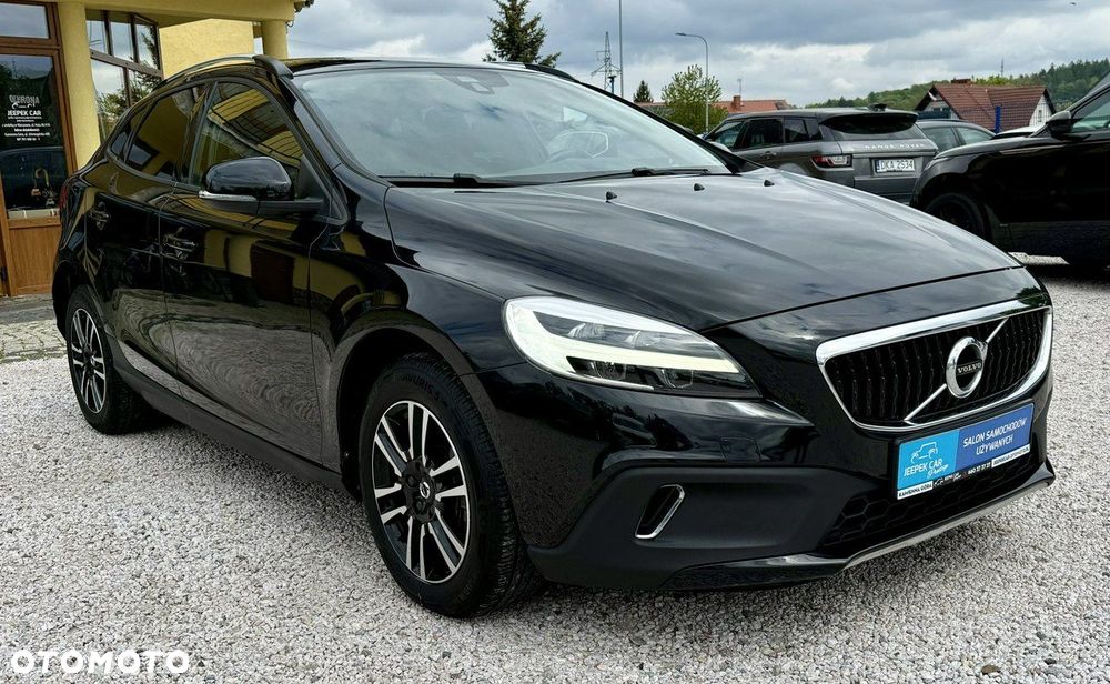 Volvo V40 Cross Country D3 Drive-E Momentum - 4