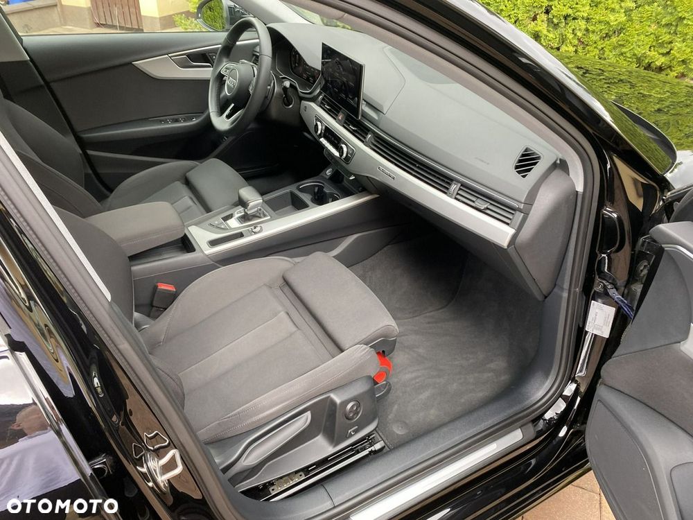 Audi A4 Avant 40 TFSI quattro S tronic advanced - 38