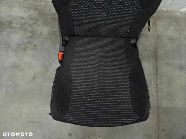 FOTEL LEWY TYŁ CITROEN C4 PICASSO I NR508 - 2
