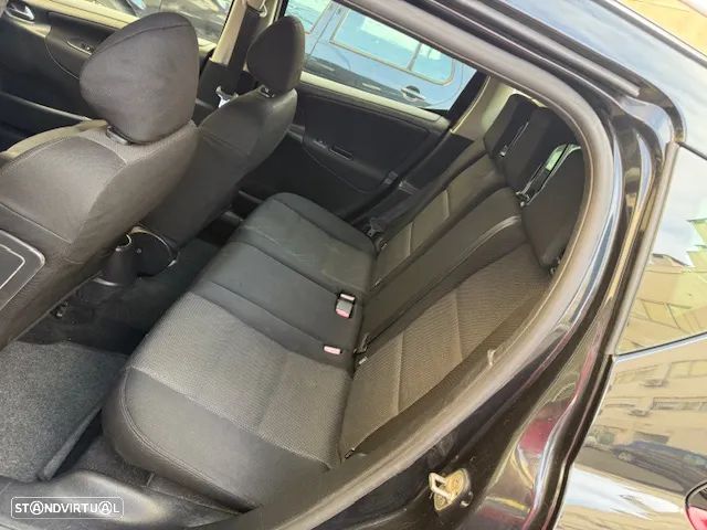 Peugeot 207 SW 1.4 Trendy - 16