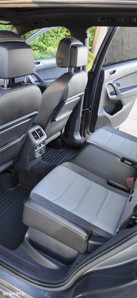 Volkswagen Tiguan 2.0 TDI SCR 4MotION DSG R-Line - 19
