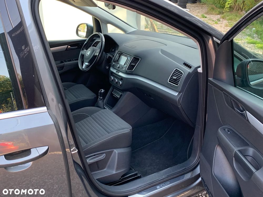 Volkswagen Sharan - 10